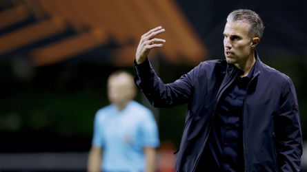 Robin van Persie vol onbegrip over uitspraken Feyenoord-aanvoerder Sem Steijn: 'Heeft daar niets mee te maken'