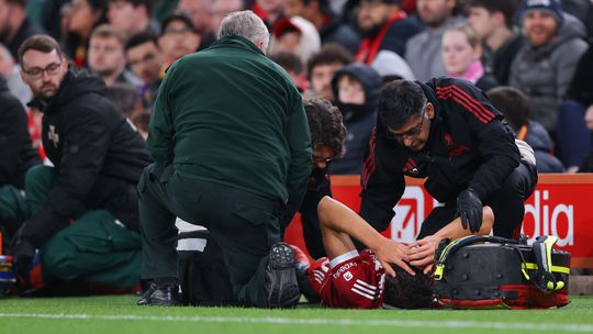 Problemen voor Arne Slot: Liverpool ziet nieuwe aanwinst langdurig wegvallen