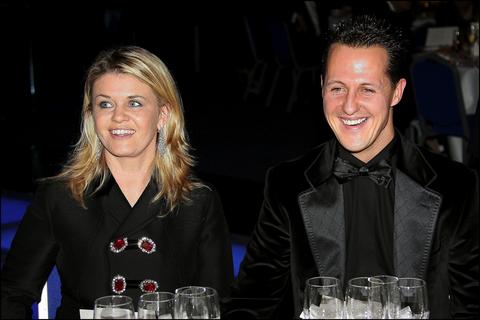Vrouw van F1-icoon Michael Schumacher (57) openhartig over hun relatie: 'Dan moet ik huilen'