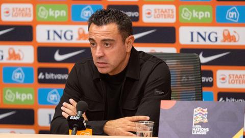 Bondscoach Xavi Hernández ergert zich aan 'nerveus' Oranje: 'Ik heb ze laten weten dat dit niet de manier is'