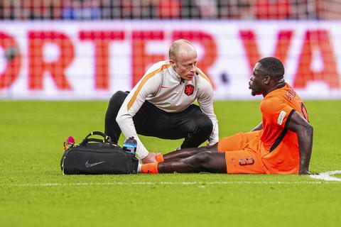 Bondscoach Xavi grijpt in bij selectie Nederlands elftal: 'Dat gaan we nu bepalen'
