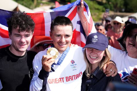 Rivaal Mathieu van der Poel deelt prachtig privénieuws: 'Ik kan niet wachten'