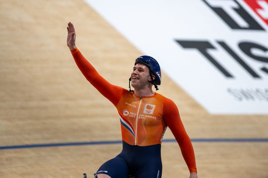 Veelvraat Harrie Lavreysen houdt in extremis uniek doel in leven met derde goud op WK baanwielrennen