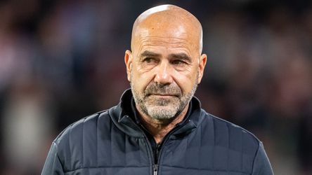 PSV-trainer Peter Bosz bestookt met vragen over Ajax en Oranje: 'Dat is wel iets heel bijzonders'