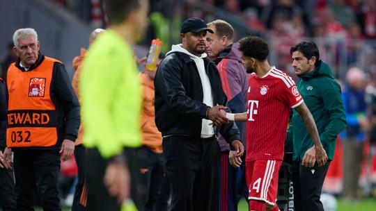 Nieuwe details rond ineenzakking Bayern-trainer Vincent Kompany (40): getuigen van incident 'geschokt'