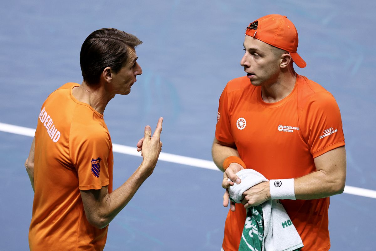 Nederlandse captain ziet grote droom in duigen vallen in Davis Cup: 'Het voelt rot nu'