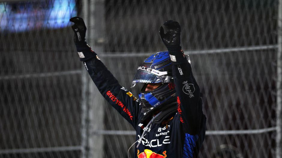 Max Verstappen voor vierde keer wereldkampioen Formule 1, Nederlander nestelt zich tussen legendes