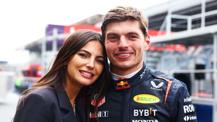 Max Verstappen en Kelly Piquet delen heuglijk nieuws via Instagram: 'We hadden niet blijer kunnen zijn'