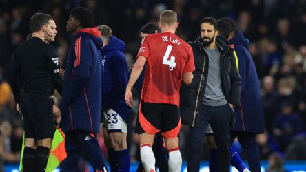 Opvolger van Erik ten Hag bij Manchester United krijgt ervan langs: 'Werden gedomineerd door de Tractor Boys'