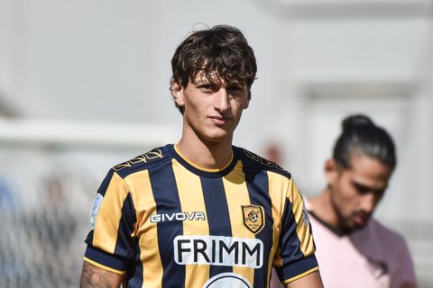 'Fans vieren doelpunt Romano Mussolini met nazi-groet: Italiaanse bond start onderzoek'