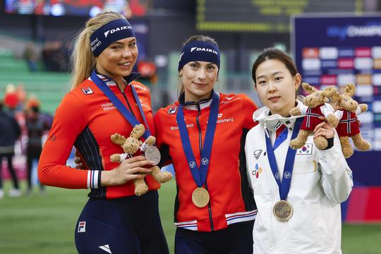 Schaatsheldin Marianne Timmer pleit voor drastische verandering: 'Bijzonder dat regels daarop worden aangepast'