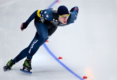 Schaatsicoon Ireen Wüst wijst op bijzondere omstandigheden voor Jordan Stolz na nederlagen op 500 meter in Inzell