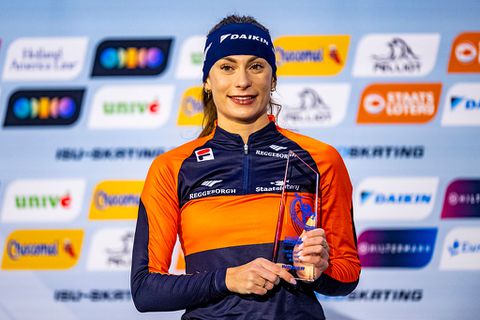 Gigantisch bedrag aan prijzengeld voor topschaatsster Femke Kok dankzij winnen twee World Cup-klassementen
