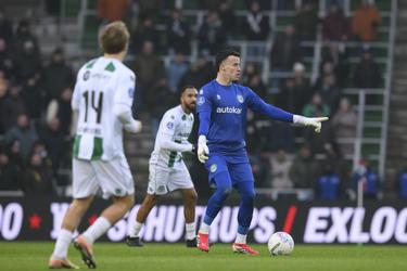 Interview van veelbesproken keeper Etienne Vaessen gaat viraal: 'Effe serieus, dit is toch niet om aan te zien?'