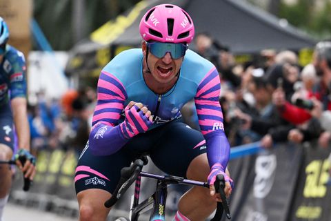 Nederlandse topsprinter beleeft droomstart met nieuwe ploeg: perfecte aftrap van bijzonder hoofdstuk