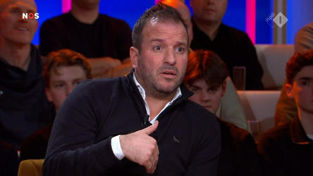 Rafael van der Vaart geïrriteerd na 'Ajax-grap' van Pierre van Hooijdonk: 'Moet ik nu lachen?'