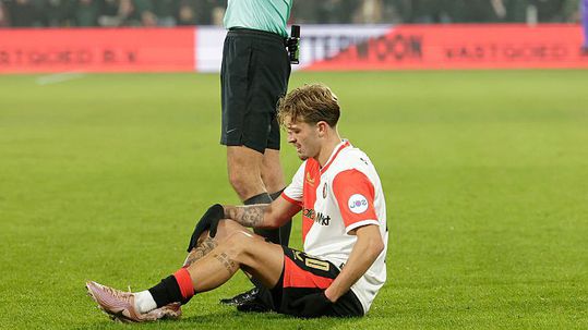 Nog meer kopzorgen voor Robin van Persie: Feyenoord ziet meerdere spelers geblesseerd uitvallen