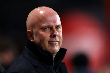 Kritiek op Liverpool en Arne Slot door 'amateuristisch' moment tijdens zeperd: 'Onthutsend om te zien'