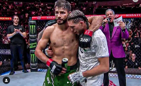 Prachtig: Brian Ortega wil zijn hand niet omhoog hebben na submission-zege op Yair Rodriguez