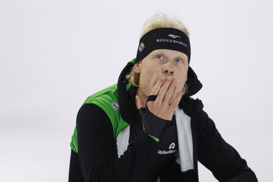 Schaatscollega's reageren vol liefde op veelbesproken Tim Prins die na rotseizoen volop geniet: 'Alles gaat voorbij'