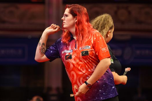 'Zij voldoet aan alle eisen': statement Nederlandse Darts Bond over Noa-Lynn van Leuven