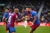 Advocaat noemt het 'fake news' dat Memphis Depay de borgsom van Dani Alves heeft betaald