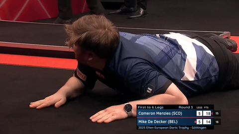 Rare actie van 'gek' Cameron Menzies zet kwaad bloed: 'Het gaat wat te ver, hij was woest'