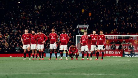 Noodlijdend Manchester United wil wéér schoon schip maken: 'Liefst tien spelers mogen (of moeten) weg'