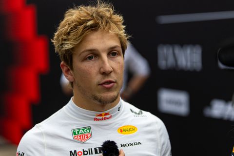 Red Bull neemt keihard besluit: teamgenoot Max Verstappen moet al na twee races het veld ruimen