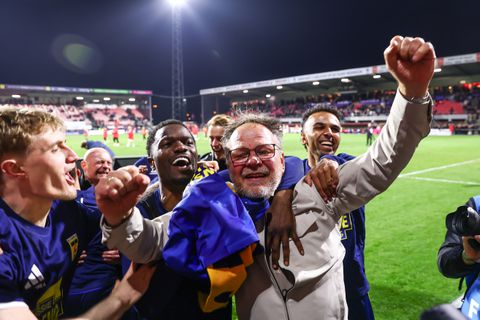 Succescoach Henk de Jong maakt daags na feest met Cambuur ingrijpend besluit bekend