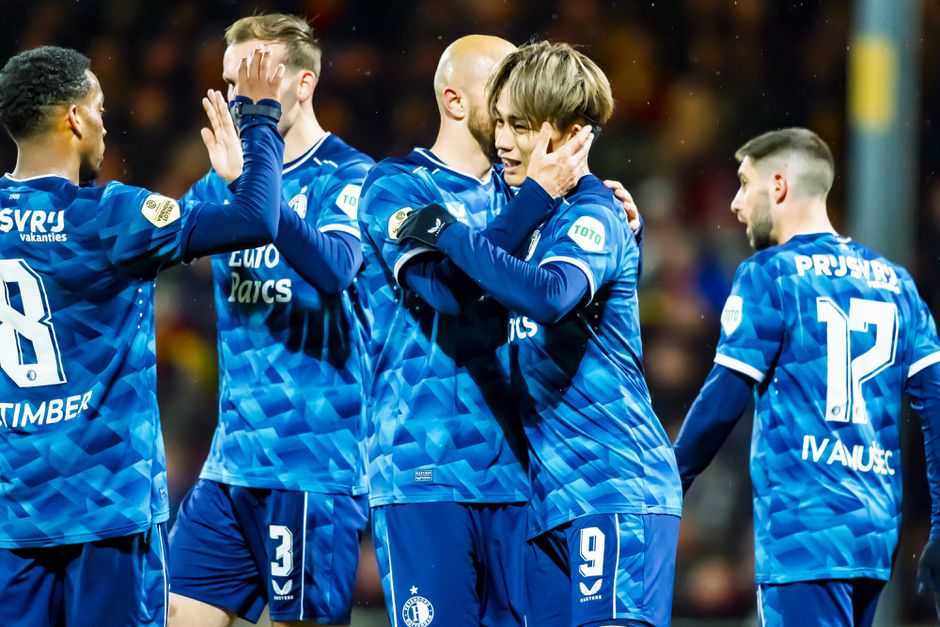 Feyenoord heeft tweede Champions League-ticket definitief binnen na zege op Go Ahead, PSV officieel nog geen kampioen