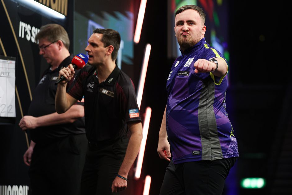 Luke Littler strooit extra zout in de wond na overwinning in Liverpool: 'Wat dacht je hiervan!'