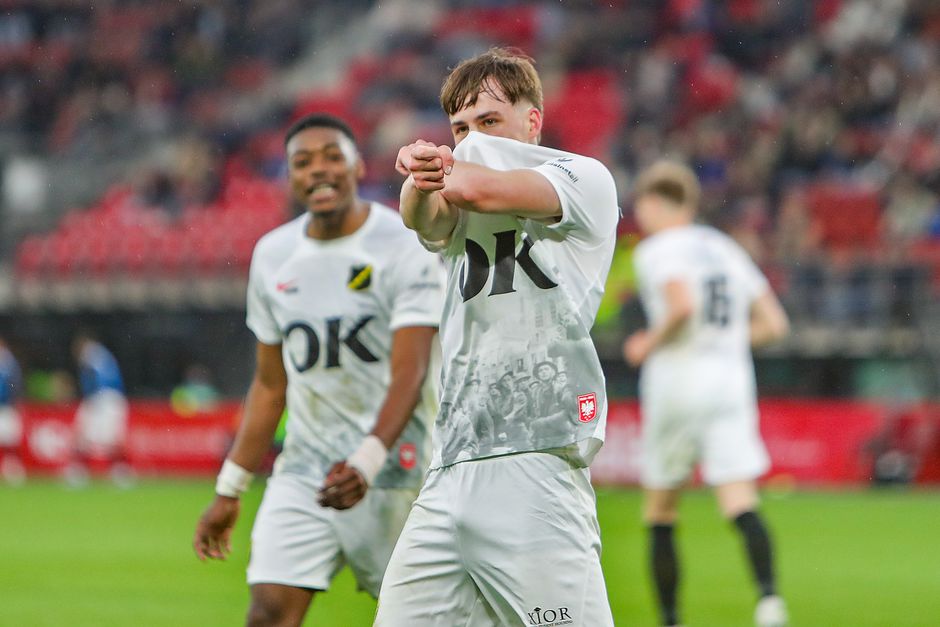 NAC-speler Sauer reageert op beledigingen van AZ-speler: "Dit kon echt niet door de beugel"