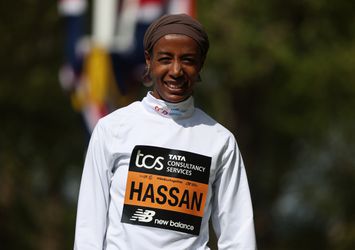 Topatlete Sifan Hassan liet discipline los na Spelen in Parijs: 'Daardoor werd ik 10 kilo zwaarder'