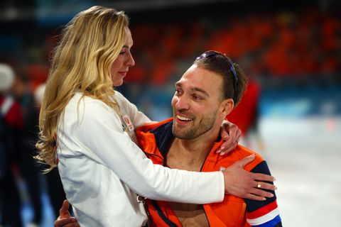 Topschaatser Kjeld Nuis geniet van uitzicht én vriendin Joy Beune: 'Lekker hoor'