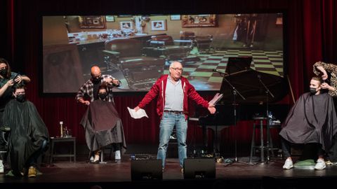 Afscheid Youp van 't Hek: hoe ruzie met Feyenoord-fans gelinkt werd aan bommelding