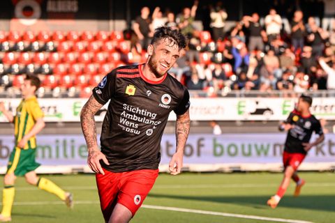 Excelsior in finale play-offs na wangedrag van ADO-aanhang, ME ruimt uitvak leeg