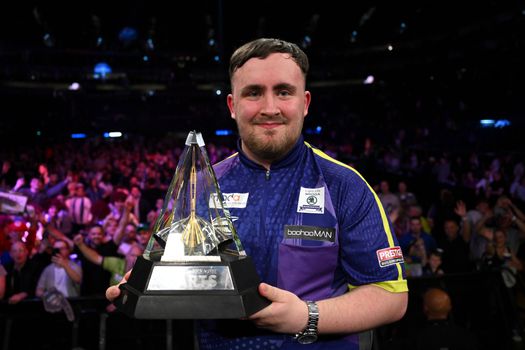 Luke Littler skipte dartstoernooi in Rosmalen voor FA Cup-finale, maar ging toch niet