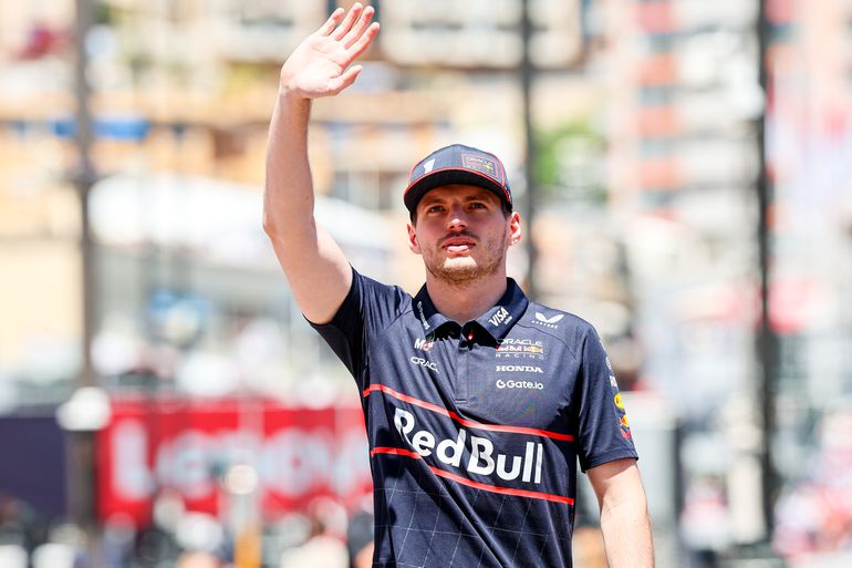 Max Verstappen uit kritiek op GP Monaco en trekt vergelijking met Mario Kart: 'Kijk naar het einde'