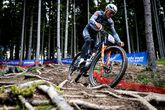 Gebutste Mathieu van der Poel beleeft dramatische comeback op de mountainbike