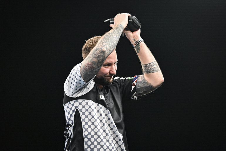 Ontknoping Dutch Darts Championship: Danny Noppert knalt naar laatste acht, Luke Humphries heer en meester