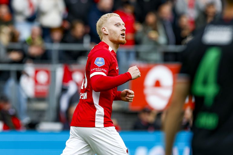 AZ-held Mexx Meerdink verrast met reactie over uitblijven van Jong Oranje-oproep: 'Misschien wel beter'