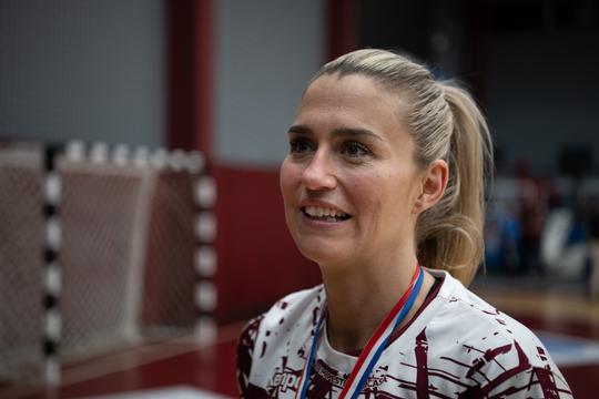 Handbalicoon Estavana Polman wil medische ingreep ondergaan: 'Het werd steeds slechter'