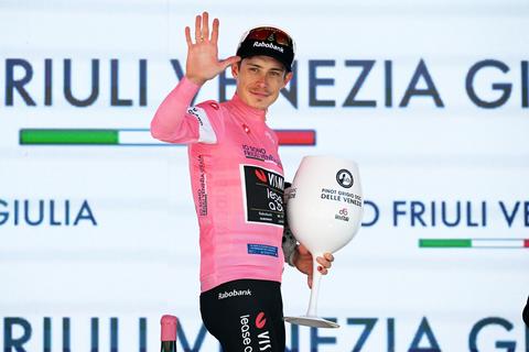 Klassementsleider Jonas Vingegaard deelt belangrijk doel voor slotweek van Giro d'Italia