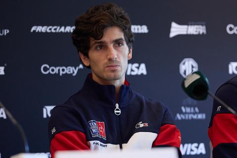 Tennisser gaat volledig door het lint op Roland Garros: 'Als je dat niet doet, zal ik nooit meer tegen je praten'