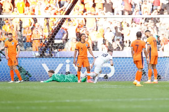 Kiezelharde kritiek na 'mentale klap' voor Oranje: 'Een wanvertoning, dit is Nederland-onwaardig'