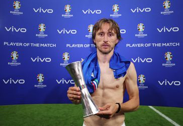 Luka Modric gaat na dramatische ontknoping Kroatië op EK viraal met intens verdrietige foto: 'Moeilijk om naar te kijken'