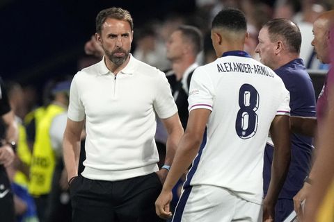 'Ze frustreren een hele natie': Engelse media en fans zijn helemaal klaar met dit Engeland op het EK