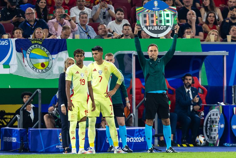 Spanje riskeert boete na invalbeurt Lamine Yamal in tweede helft tegen Albanië