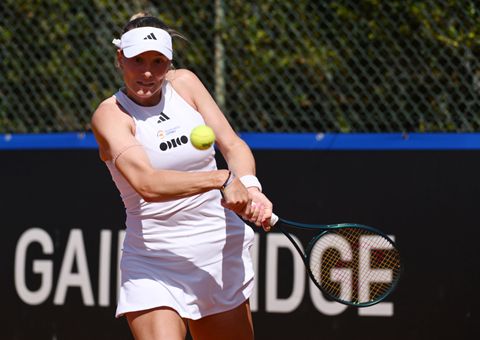 Nederlandse tennisster met bekende vader ziet Wimbledon-droom uiteenspatten